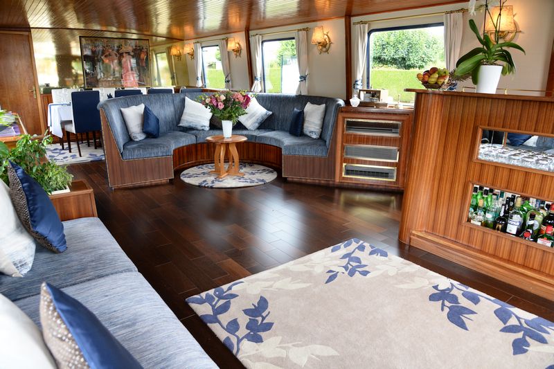 LA BELLE EPOQUE BARGE CRUISES BURGUNDY CRUISES CRUCEROS BORGOÑA CRUCEROS FRANCIA CRUCEROS CANALES DE FRANCIA LA BELLE EPOQUE VENAREY-LES-LAUMES CRUCEROS MONTBARD CRUCEROS RAVIERES CRUCEROS ANCY-LE-FRANC CRUCEROS LEZINNES CRUCEROS TANLAY CREUERS CROISIERES PENICHE CRUCEROS CANALES DE FRANCIA CRUCEROS PRIVADOS CRUCEROS BARCO PEQUEÑO CRUCEROS SEGUROS CORONAVIRUS COVID19 CRUCEROS SEGUROS #LaBelleEpoque #CrucerosCanalesFrancia #CRUCEROS #PENICHE #BARGECRUISES #CrucerosBarcaza #CrucerosCanalesFrancia #FranceCruises #CroisieresFrance #CrucerosFrancia